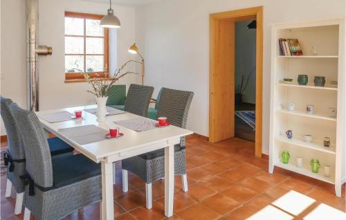 Gallery image of Stunning Apartment In Limbach With 2 Bedrooms in Limbach im Burgenland