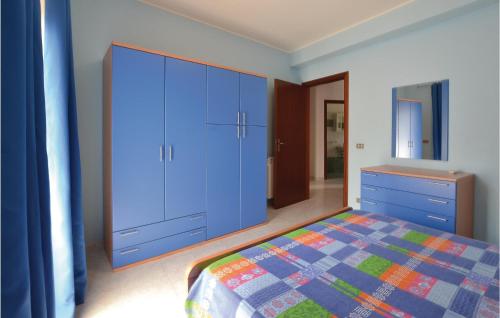 Ένα ή περισσότερα κρεβάτια σε δωμάτιο στο Gorgeous Home In Motta Camastra