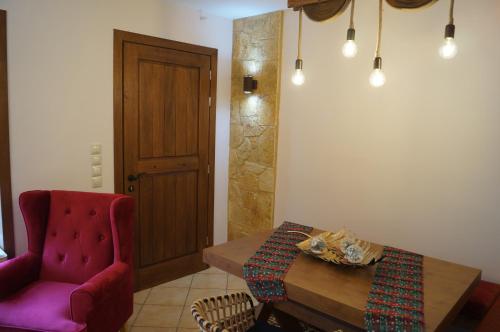 Гостиная зона в Parnassos Chalets