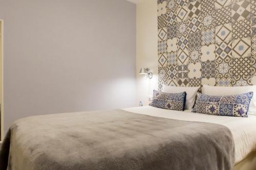 Agua VI & seasonal pool by ELE Apartments
