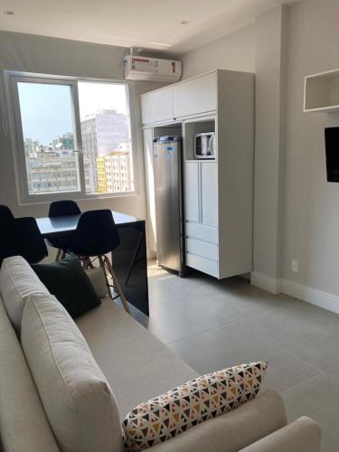 Praia Apartamento reformado, tudo novo, Copa-Ipanema Menor preço em Praia Apartamento reformado, tudo novo, Copa-Ipanema