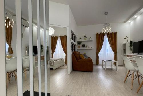 Gold Blanc Luxury Apartment