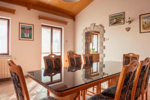 Χώρος καθιστικού στο Tourist Farm Škerlj