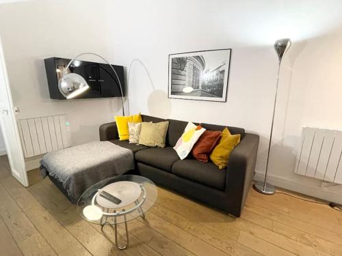 Homelivia, VIEUX NICE, appartement de charme, clim balcon