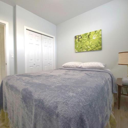 New Exec 2BR Suite Close to Shops – Photos 2