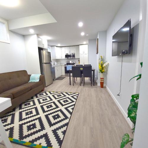 New Exec 2BR Suite Close to Shops