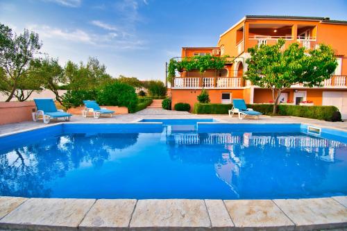 Poolincluded Holiday Home Visocane – Photos 2