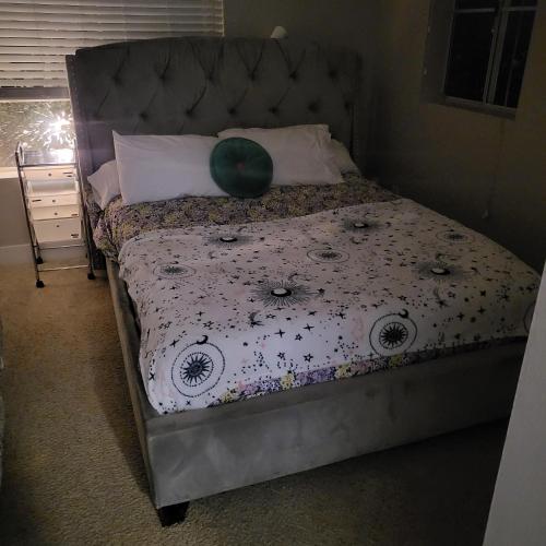 Old Town Pasadena Apartment – Photos 3