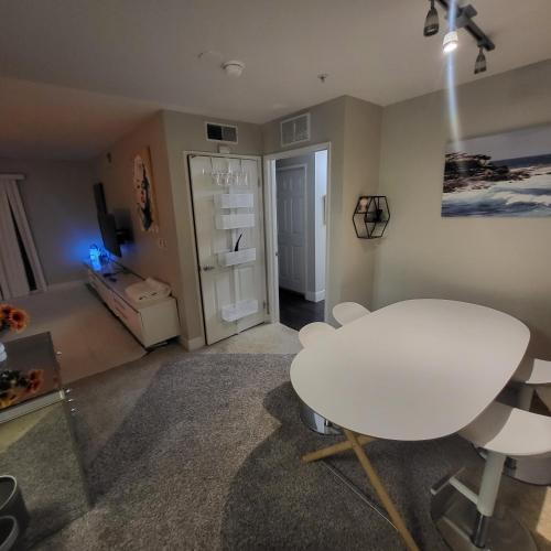 Old Town Pasadena Apartment – Photos 5