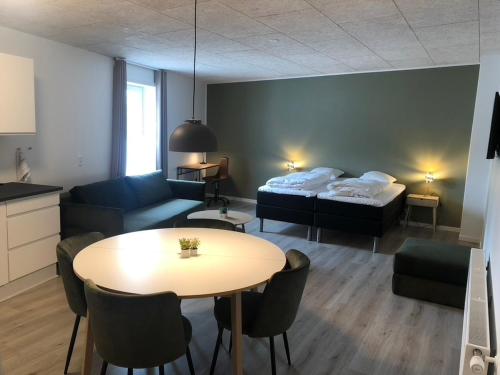 Una cama o camas en una habitación de Go Sleep Vandel