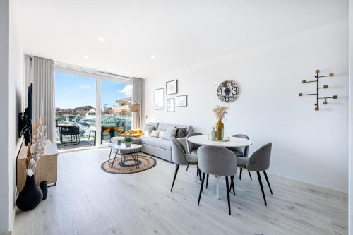 Lujoso apartamento de 2 habitaciones con vistas