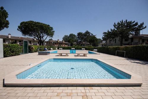 Kép Homely villa with private garden and shared pool szállásáról Porto Santa Margherita di Caorléban a galériában