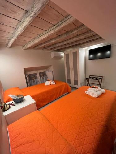 ROMA HISTORIC CENTER, 800 meters from the Trevi Fontain