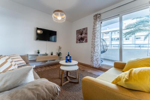 Spacious 2bed family apartment in Puerto Marina