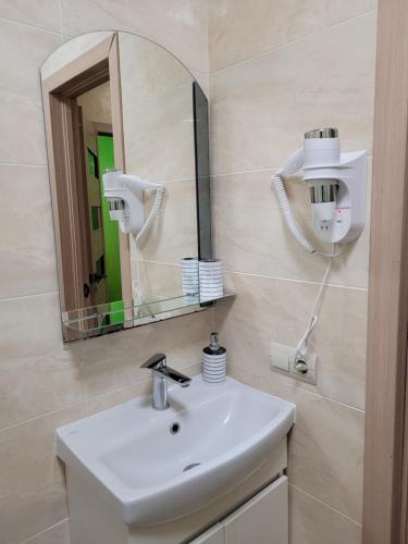 Bathroom sa Апартаменты по Панаса Мирного.