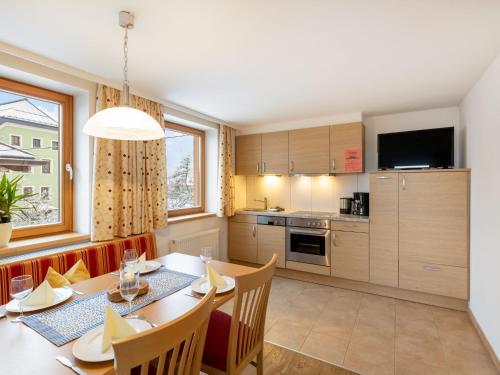 Köök või kööginurk majutusasutuses Apartment Vorreiter - UTD152 by Interhome