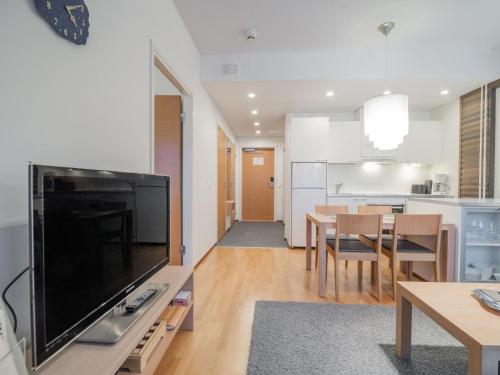 Η κουζίνα ή μικρή κουζίνα στο Holiday Home Nordic chalet 9411 by Interhome