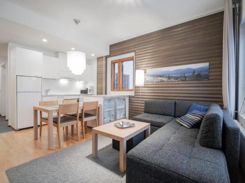 Η κουζίνα ή μικρή κουζίνα στο Holiday Home Nordic chalet 9411 by Interhome