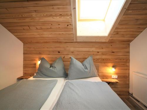 Postel nebo postele na pokoji v ubytování Apartment Unterflöber-3 by Interhome