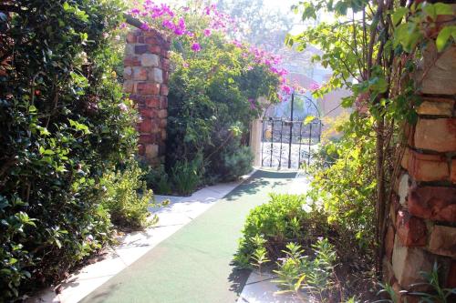 Κήπος έξω από το Buckingham Place Guesthouse