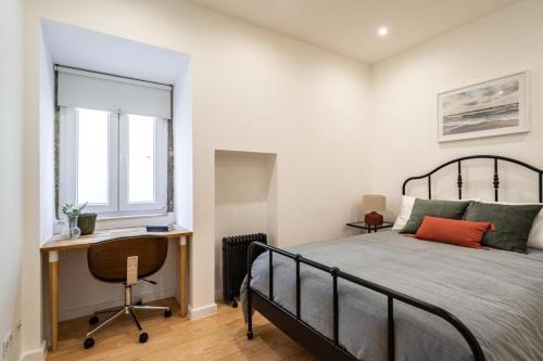 WHome Chic 2-Bed near Santos & Alcântara perfect for Families & Couples