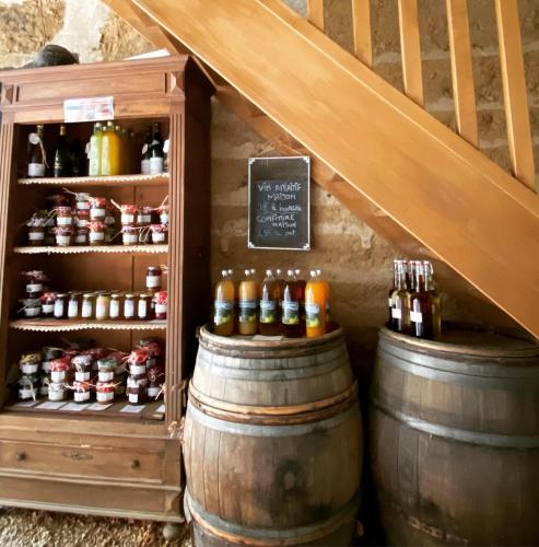 Minuman di Chateau de la Saone