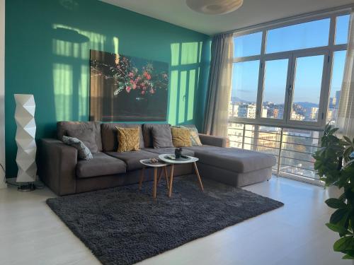 Modern Apartment at Train Station