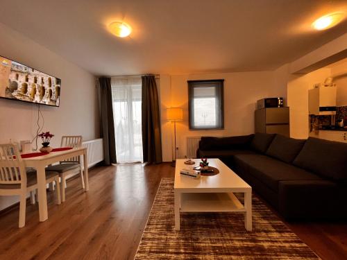 Гостиная зона в Libertatii Gardens Residences