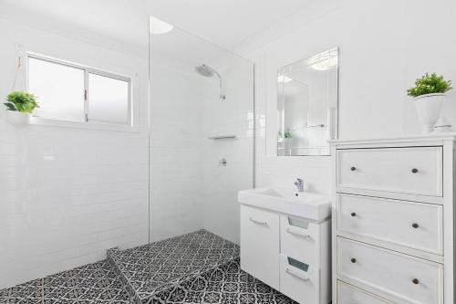 O baie la Pebble Cottage