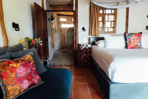 Zamas Hotelにあるベッド