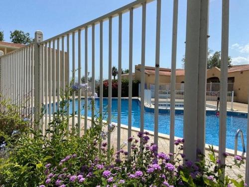Appartement T2 avec piscine et parking, 4 personnes