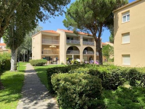 Appartement T2 avec piscine et parking, 4 personnes