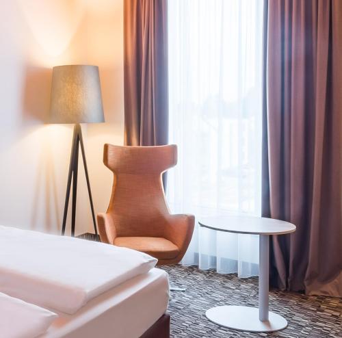 Posezení v ubytování Park Inn by Radisson Neumarkt
