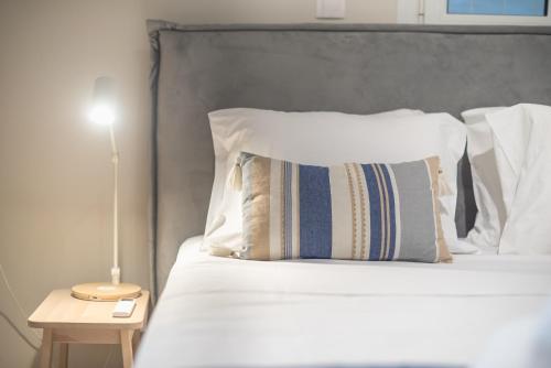 Stylish 2BDR Apt by the Acropolis