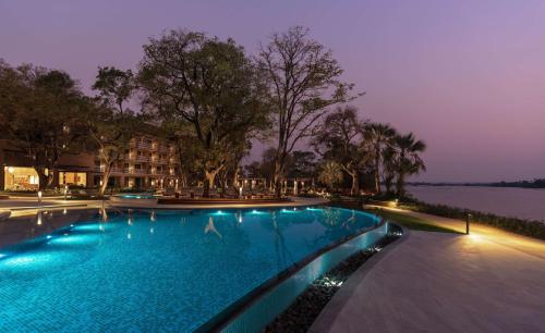 Kolam renang di atau dekat dengan Radisson Blu Mosi-oa-Tunya Livingstone Resort
