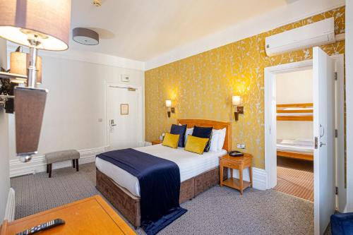 Family Connecting Room with Air Conditioning