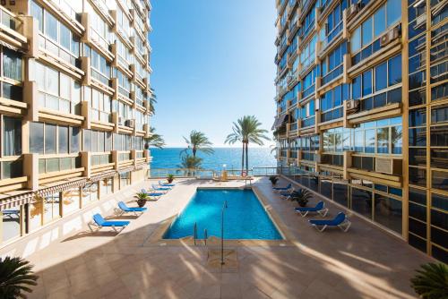 RentAndHomes Beachfront Marbella Center