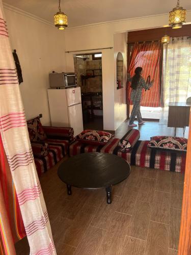 Dapur atau dapur kecil di Maison d hôtes Bungalow Villa Hammam Bien-être et Piscine
