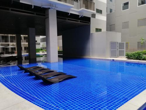 S ResidencesTower 3 – L&R Staycation