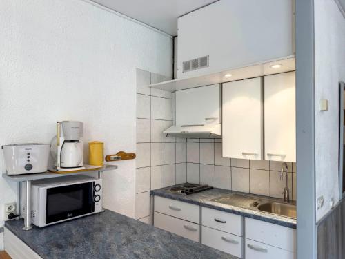  Tetras Pedrous -  Room  picture :    Bath    TV    Kitchenette                            