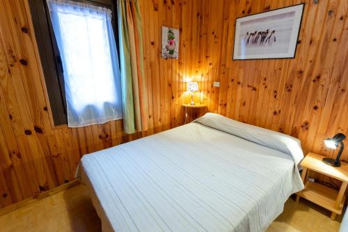  Tetras Pedrous -  Room  picture :   Bath    TV    Kitchenette                           