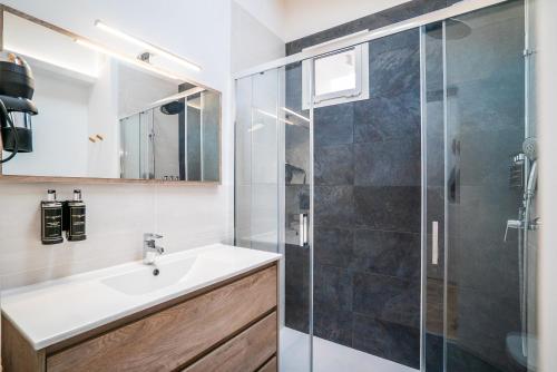 Smartr Madrid Gran Via Apartments photo 45