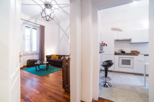 Spacious with sunny Terrace near Vatican