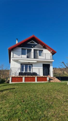 Gallery image of Cabana La Câmpe in Cîmpeneşti