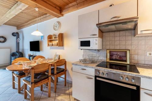 Dapur atau dapur kecil di Schäferhof Dircks Fewo 2