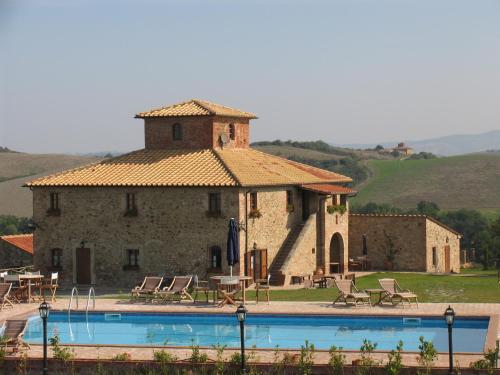 Bazén v ubytování Agriturismo Ragoncino nebo v jeho okolí