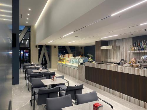 Lounge nebo bar v ubytování Hotel Partner & SPA