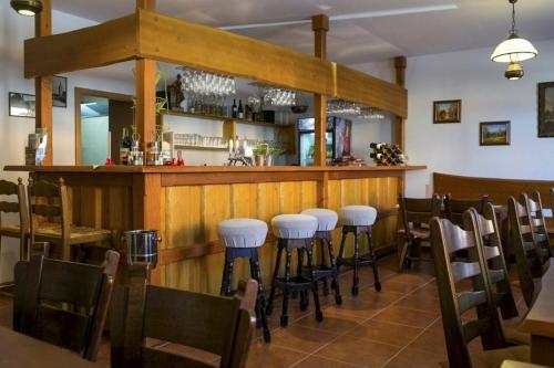 Lounge nebo bar v ubytování Apartmány U Anděla