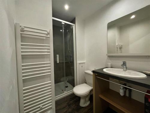 Studio cosy pour 2 pers, Les Menuires - Ski aux pieds, balcon, proche commerces - FR-1-452-217