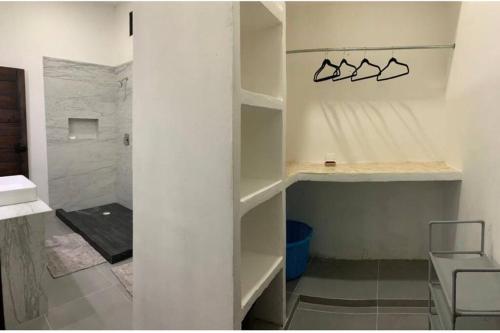 Bilik mandi di Casa Honey 4 Bedroom Oasis with Pool!